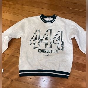 The Mayfair Group 444 Crewneck in Ash Grey